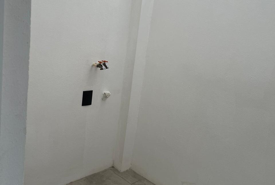 5aedea26-0569-4b5d-8753-6df92132dbac