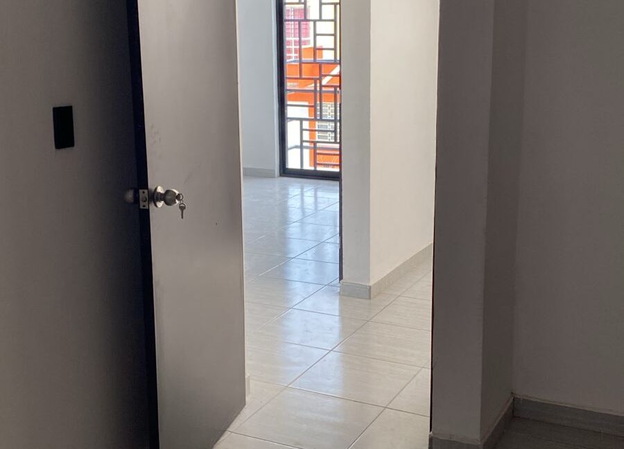 1fc423f3-6180-4c6e-80a6-635fadd6781b