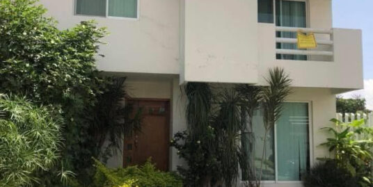 RCV 1700 CASA EN VENTA  FRACCIONAMIENTO SAN CRISTÓBAL UBICADO A UN COSTADO DE PLAZA MIRADOR