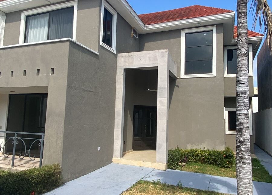 8cfbfed6-c65c-43dc-9780-bf236c1c544c